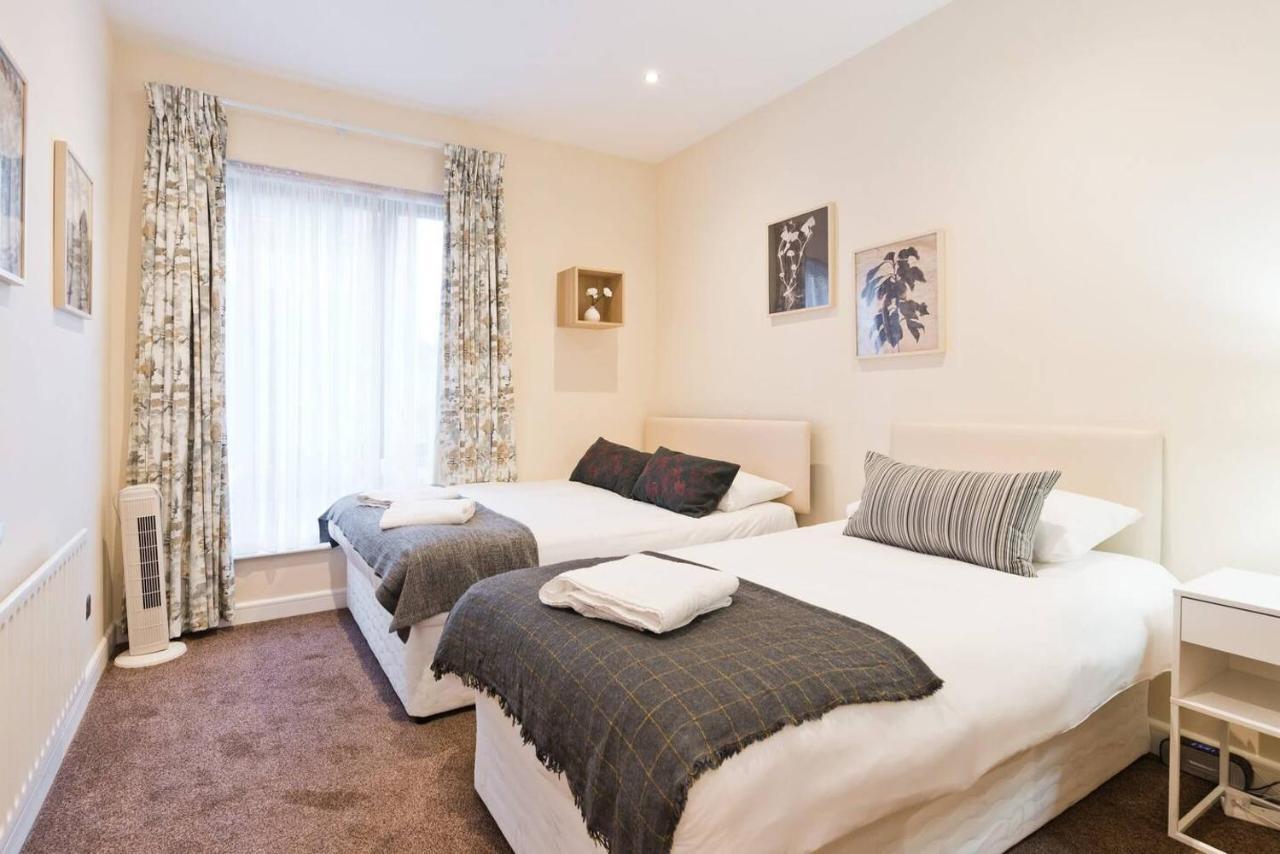 Captivating 2-Bed Apartment In Dublin 1 Exterior photo